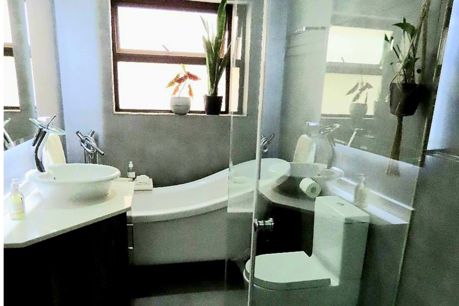 3 Bedroom Property for Sale in Safari Gardens North West